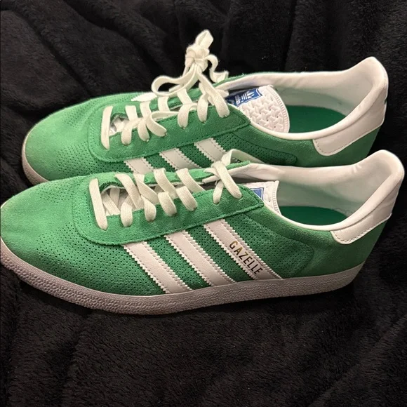 adidas Gazelle Green and White Sneakers - Picture 2 of 10